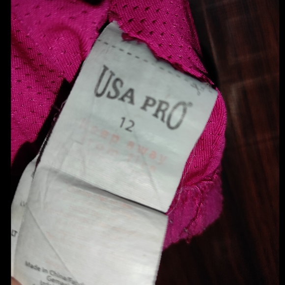 Pink sports bra - Picture 9 of 10